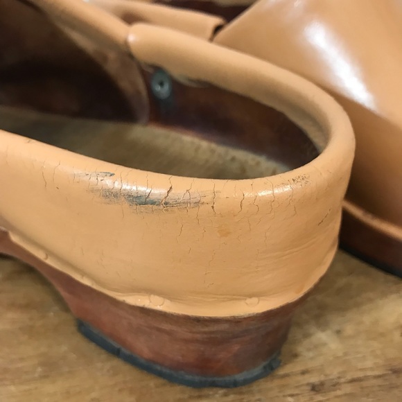 Antique style womens leather and wood shoes - Picture 10 of 15